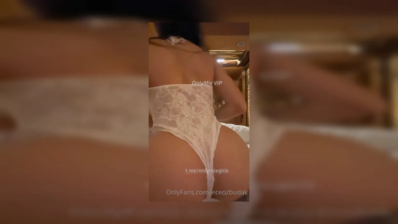 Ece Özbudak 200$ ppv Onlyfans Videoları Part 1 - Video İzle